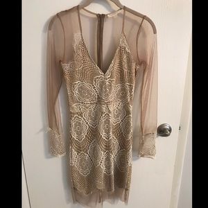 Lulu’s tan lace dress